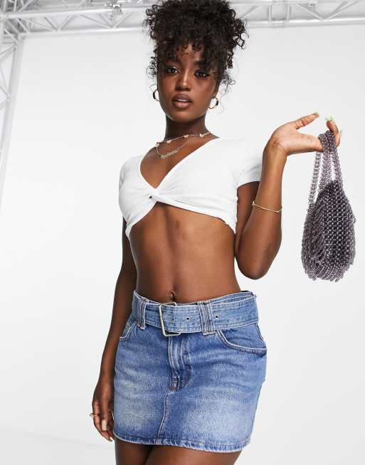 Pull&Bear - Cropped T-shirt met korte mouwen en overslag in wit