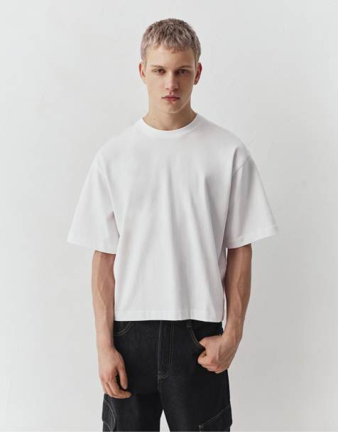 Pull&Bear - Cropped T-shirt met korte mouwen in gebroken wit - view 1