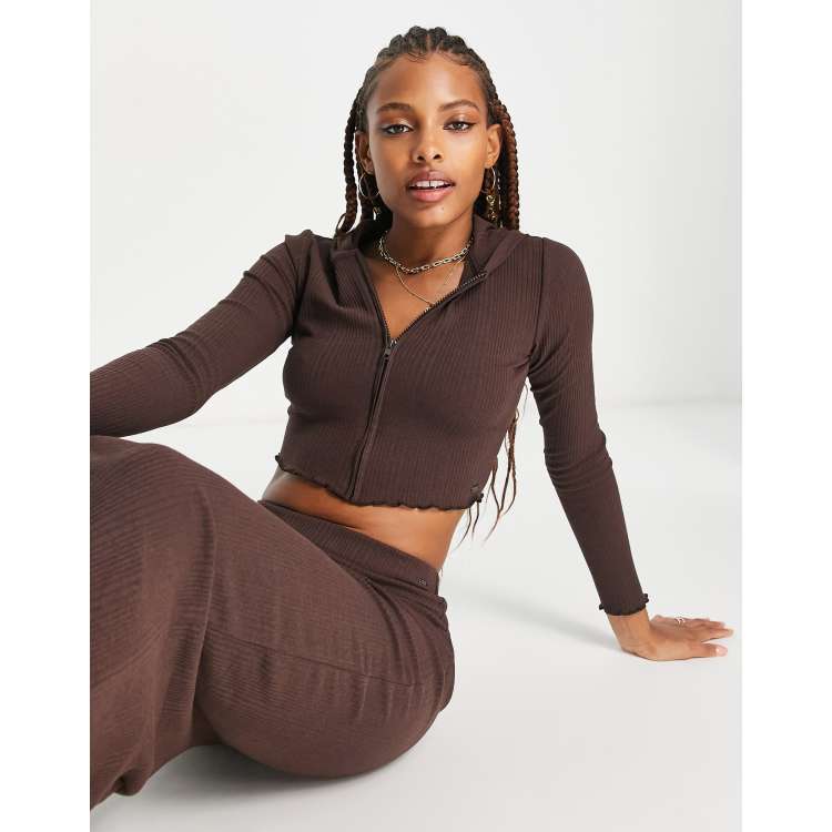 204091262-1-brown?$n_750w$&wid