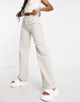 Pull&Bear cross over front straight leg jean in grey | ASOS