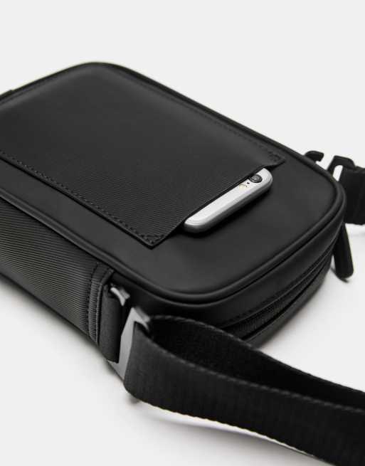 Pull&Bear - Crossbody tas van rubber in zwart, 2 van 4