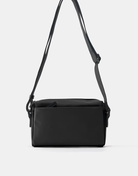 Pull&Bear - Crossbody tas van rubber in zwart - view 1