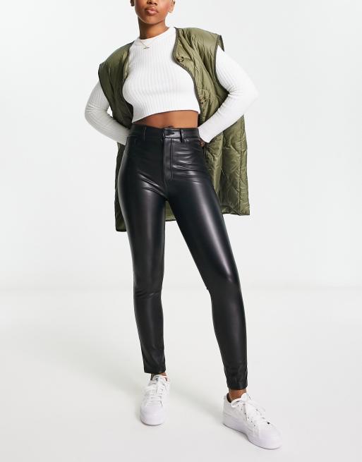 Pull&Bear – Czarne obcisłe spodnie z imitacji skóry