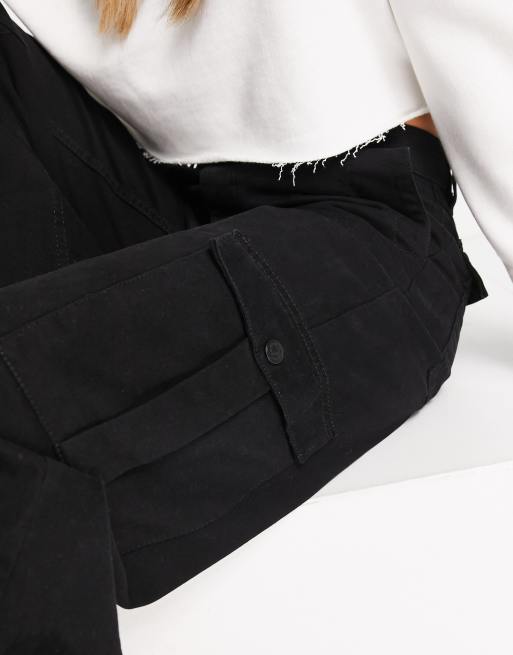 Pull&Bear – Czarne spodnie bojówki z szerokimi nogawkami, 3 z 4