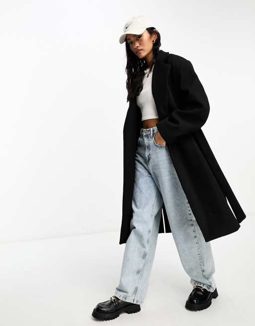 Pull&Bear – Czarny dopasowany prochowiec z paskiem z imitacji wełny