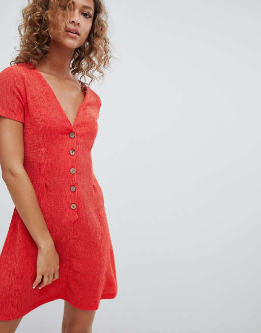 Pull&Bear – Czerwona sukienka mini z guzikami