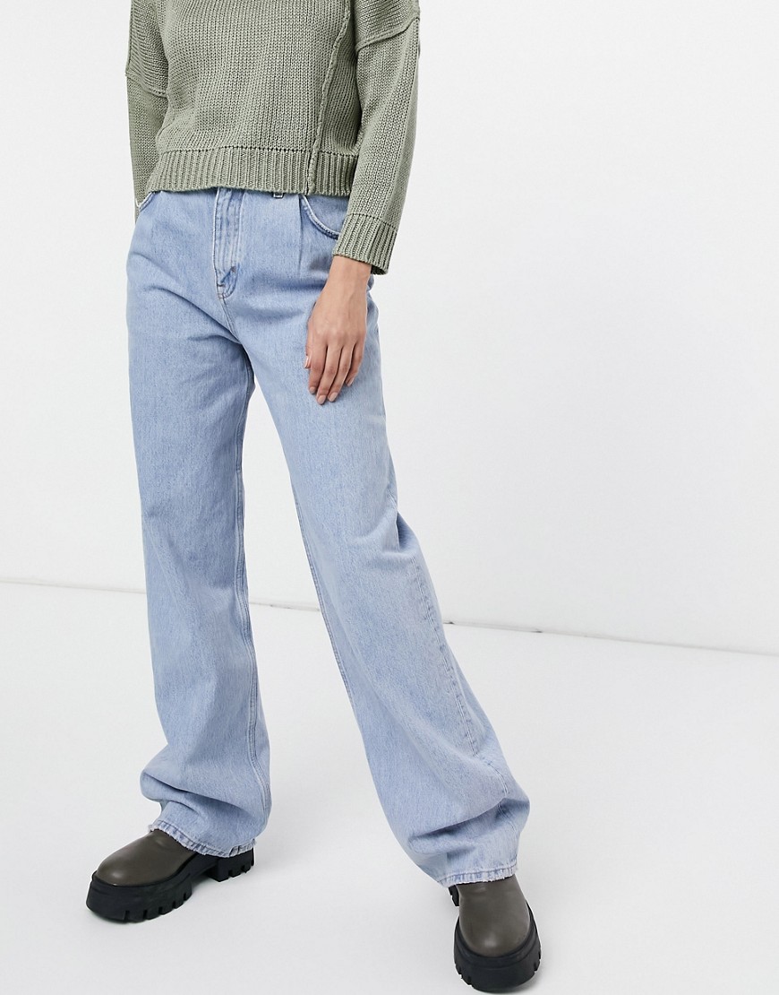 Pull & Bear dad jeans in washed blue-Blues