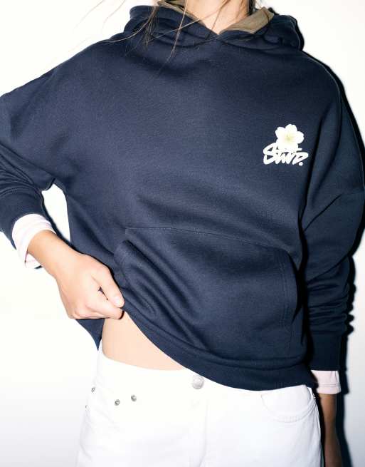 Pull&Bear Daisy graphic hættetrøje i navy, 3 af 7