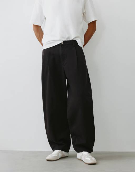 Pull&Bear Darted baggy trousers in black, 4 of 7
