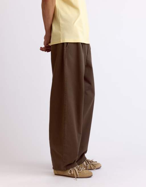 Pull&Bear Darted baggy trousers in brown, 3 of 6