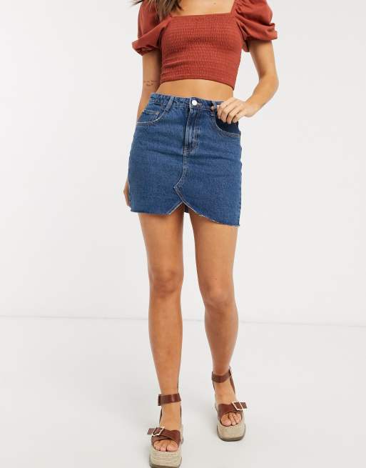 Pull&Bear - Denim minirok met gerafelde zoom in donkerblauw