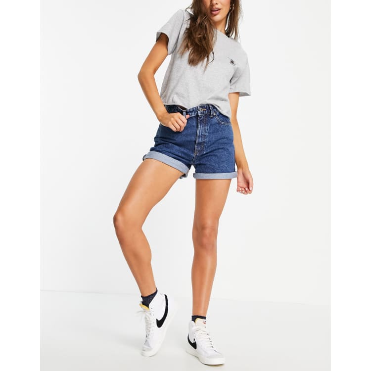 Pull&Bear high waisted denim mom shorts in medium blue