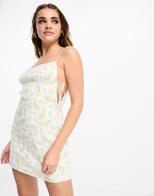 Pull&Bear ditsy tie back dress in white floral