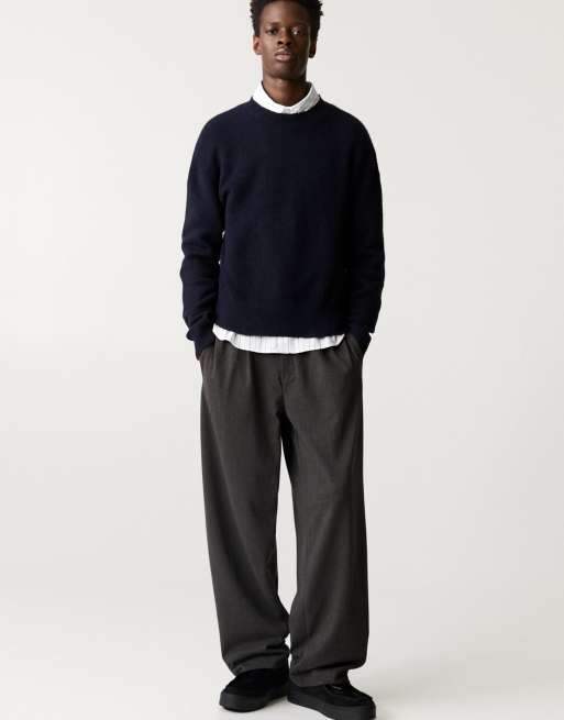 Pull&Bear – Dopasowane szare spodnie w paski