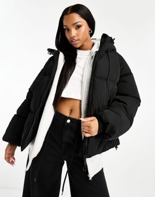 Pull&Bear padded puffer jacket with hood in black - ASOS Price Checker