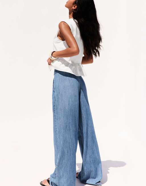 Pull&Bear drawstring waist wide leg jeans in blue, 2 of 3