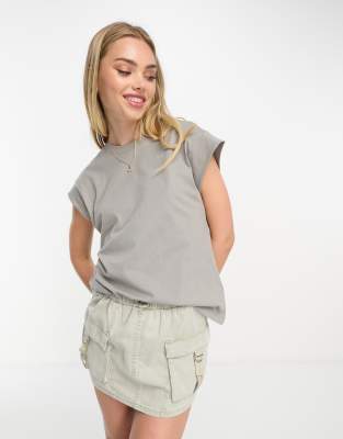 Pull & Bear Drop Shoulder Oversized Tee In Gray