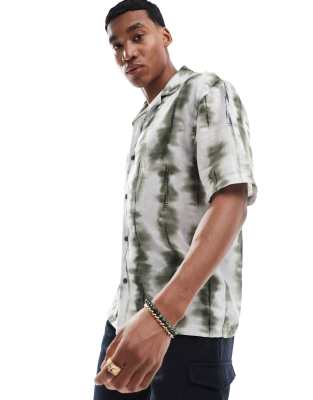 Pull & Bear dye printed shirt in khaki-Green