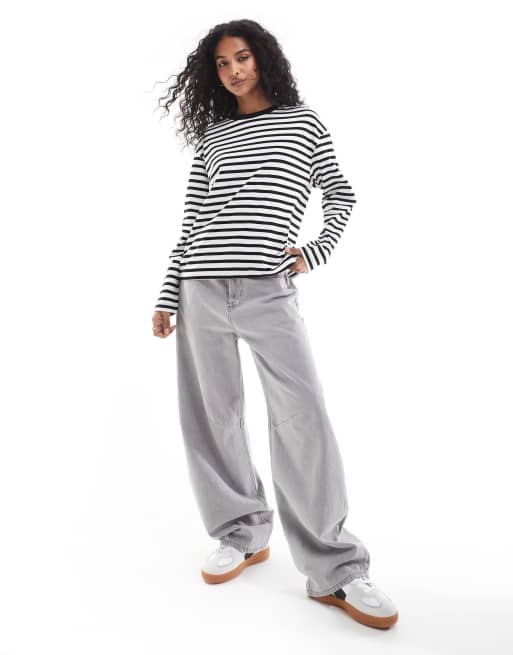 Pull&Bear - Ecrufarvet, sort, langærmet og oversized T-shirt med striber