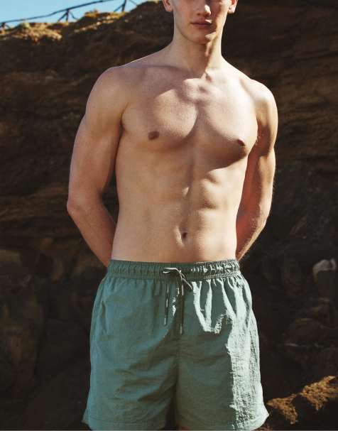 Pull&Bear Elastic waist board shorts in green - view 1