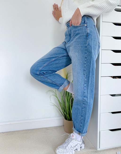 Pull&Bear elasticated waist mom jean in vintage blue