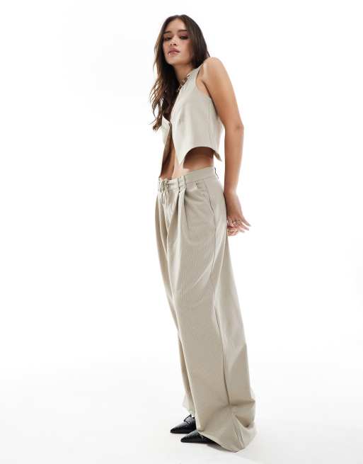 Pull&Bear - Elegante broek met gestrikte taille en krijtstreep in zandkleur, deel van co-ord set