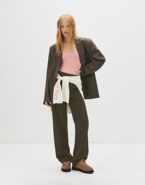 Pull&Bear – Elegante Hose in mittlerem Khaki mit Ziernaht - view 1