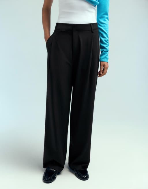 Pull&Bear – Elegante Hose in Schwarz mit Abnähern, 2 von 7