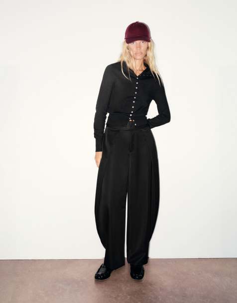 Pull&Bear – Elegante Hose in Schwarz mit Abnähern - view 1