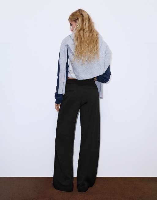 Pull&Bear elegante Hose mit Bundfalten und Schnallen in Schwarz, 4 von 7