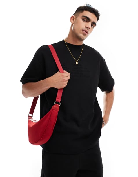 Pull&Bear embossed co-ord t-shirt in black - view 1