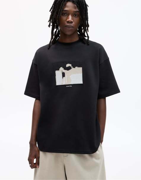 Pull&Bear Embroidered short sleeve sweatshirt in black - view 1