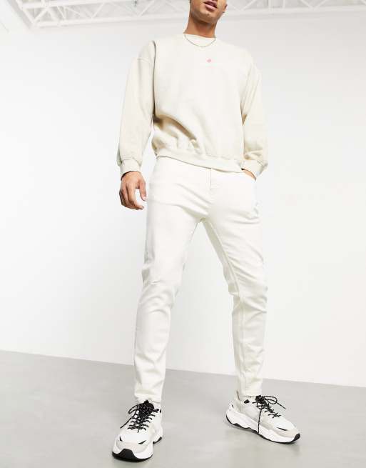 Pull&Bear – Eng geschnittene Jeans in Ecru