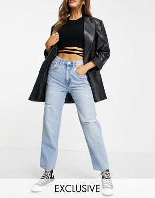 Pull&Bear Exclusive elasticated waist mom jean in light blue