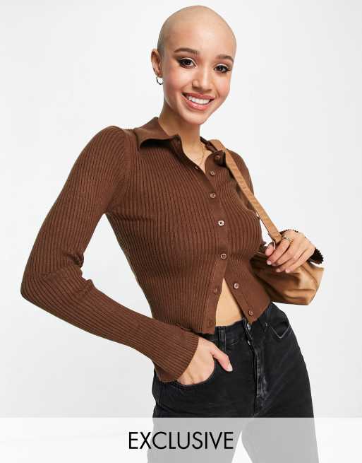 Pull&Bear – Exklusive, feine Strickjacke in Schokoladenbraun mit Knopfleiste und Kragen
