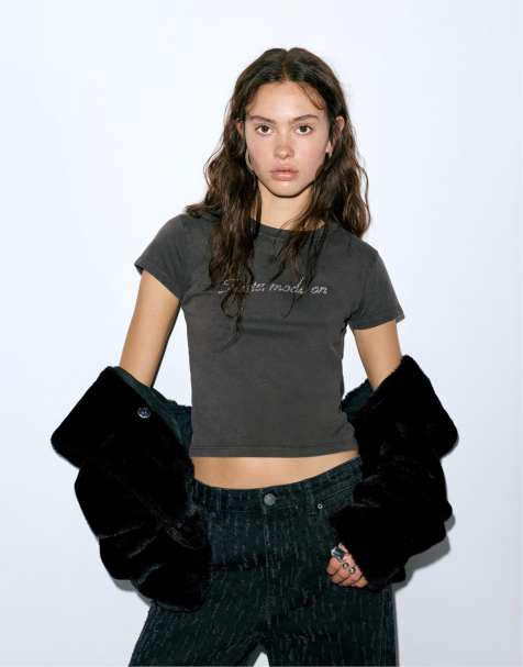 Pull&Bear - Falmet sort T-shirt med rhinsten - view 1