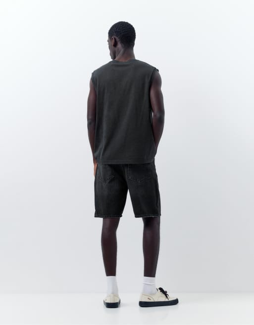 Pull&Bear - Falmet sorte bermudashorts i denim i standard fit, 2 af 4