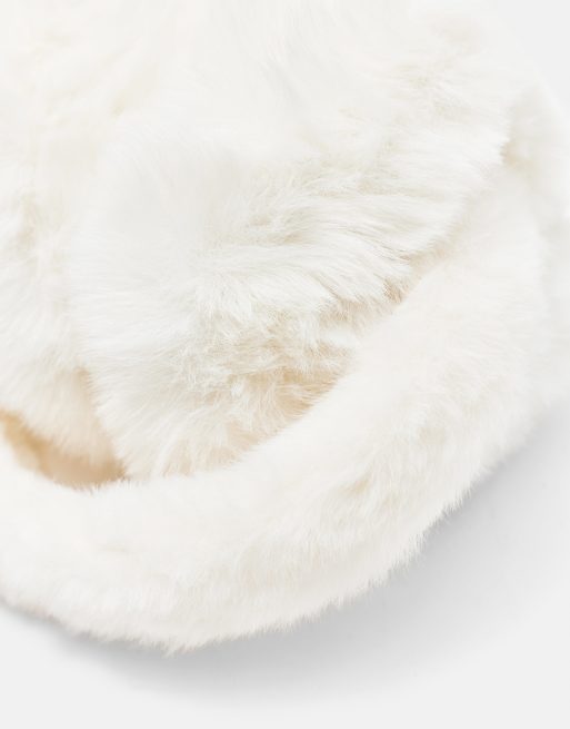 Pull&Bear Faux fur earmuffs in sand, 3 of 4