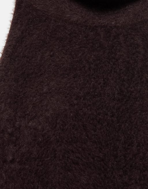 Pull&Bear faux-fur haltertop in bruin, 4 van 5