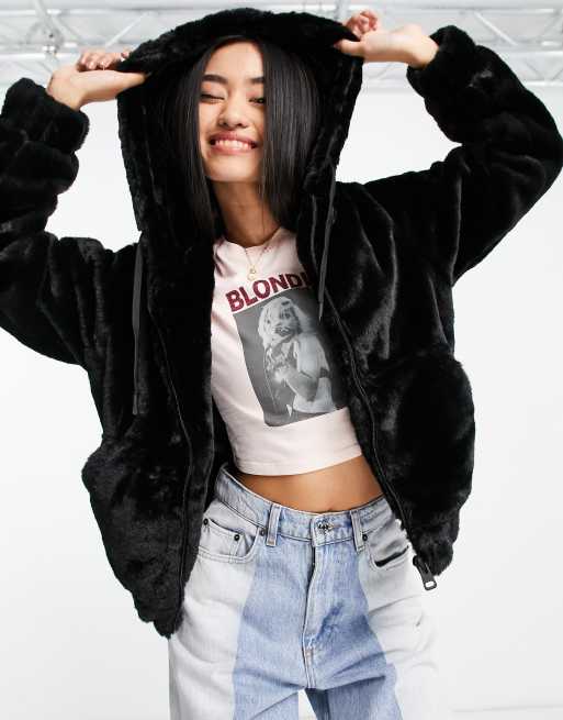 Pull and bear 2025 black fur jacket