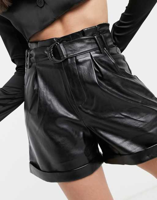 jogger shorts pull and bear