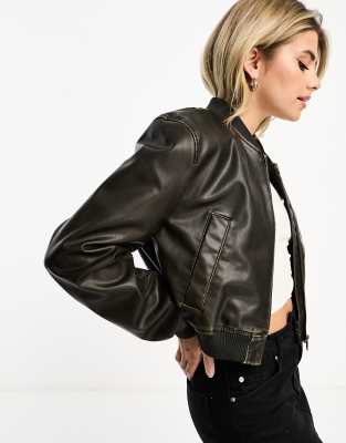 Pull and bear black hotsell bomber jacket