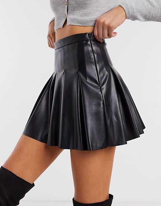 Pull&Bear faux-leather pleated skirt in black | ASOS