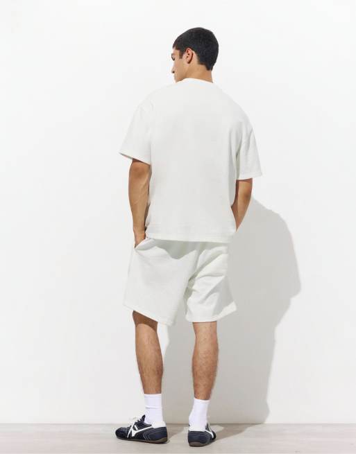Pull&Bear - Felpa a maniche corte bianco sporco con fiore, 2 di 4