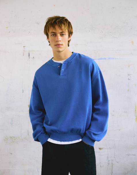 Pull&Bear felpa con collo serafino in blu intenso - view 1