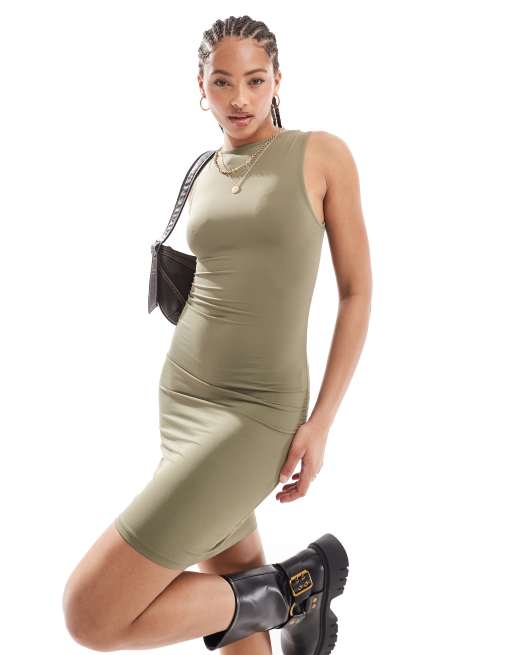 Pull&Bear – Figurformendes Minikleid in Khaki aus Polyamid mit Raffung