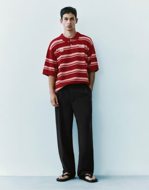 Pull&Bear figursydda joggingbyxor i svart - view 1