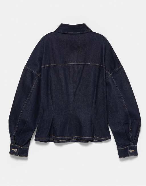 Pull&Bear figursyet denimskjorte i marineblå, 7 af 7