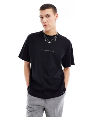 Pull & Bear find purpose printed t-shirt in black-White