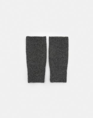 Pull & Bear - Fingerlose Strickhandschuhe in Grau